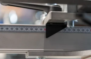 analoges Messsystem an Rahmenschweißvorrichtung